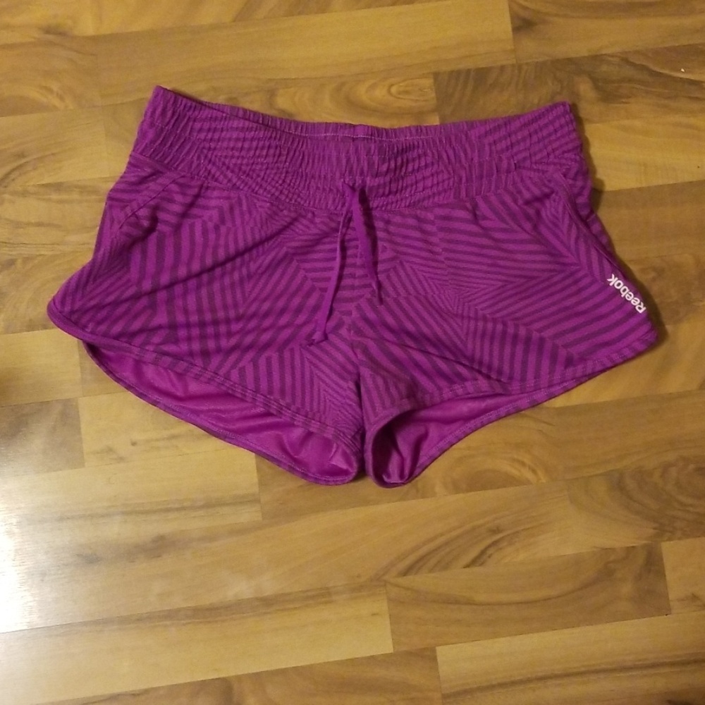 Reebok shorts large